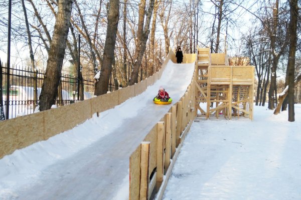 Каток в Перово в Перовском парке