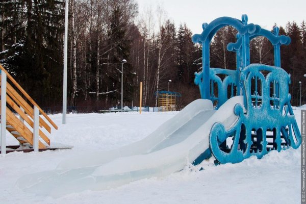Горка в Шуваловском парке