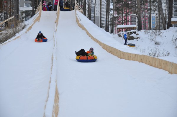 Парк Митино тюбинговая горка
