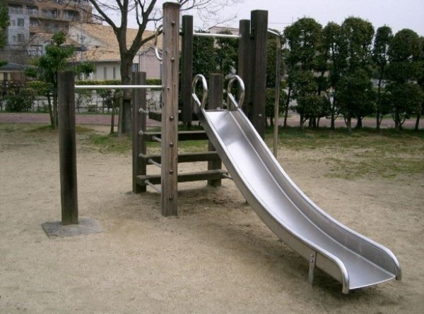 Горка из металла