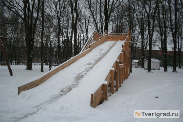 Горка в Бутовском парке