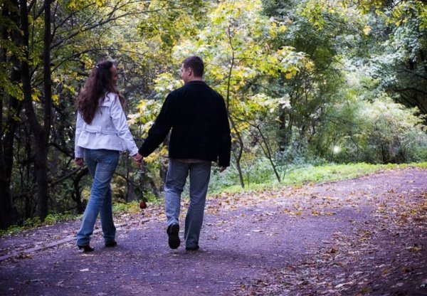 Парочка гуляет