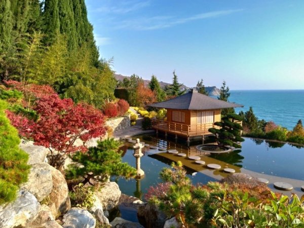 Парк Айвазовского в Крыму японский сад