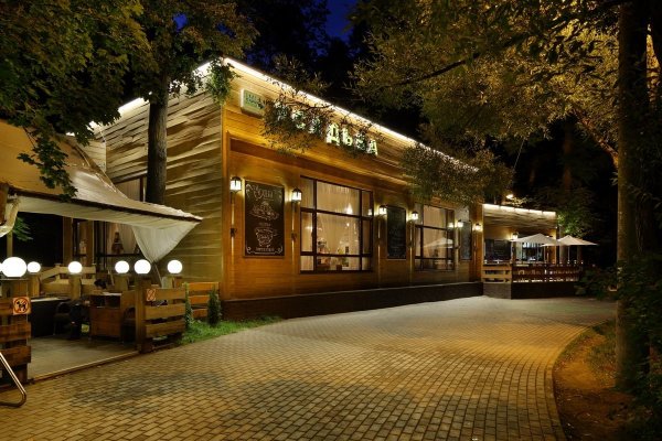 Кафе усадьба в Филевском парке