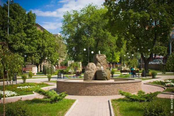 Донецк сквер Сокол