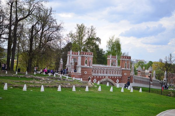 Озеро Царицыно (п. Царицыно);