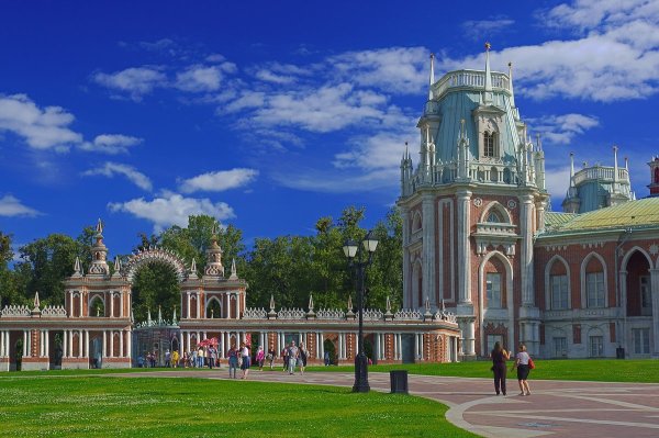 Баженов Царицынский дворец