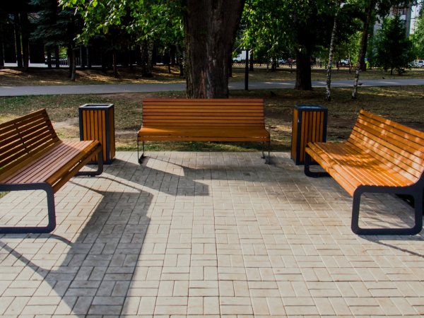 Волжский бульвар парк скамейки