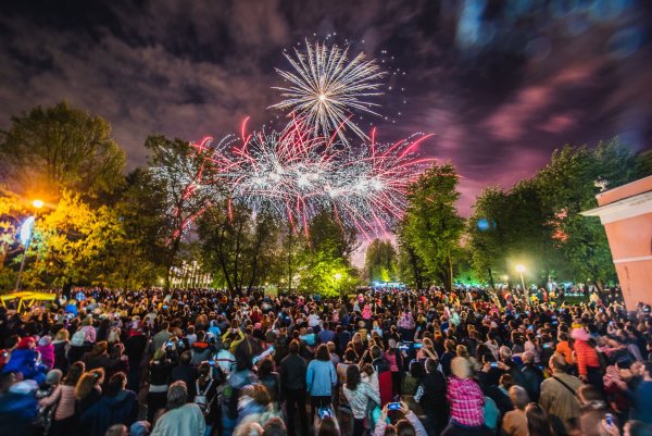 Парк Сокольники салют