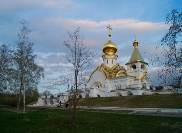Храм Серафима Саровского в Пскове