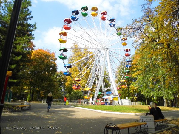 Колесо обозрения Пенза парк Белинского