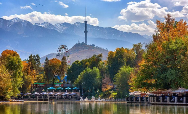 Алма Ата парк Горького