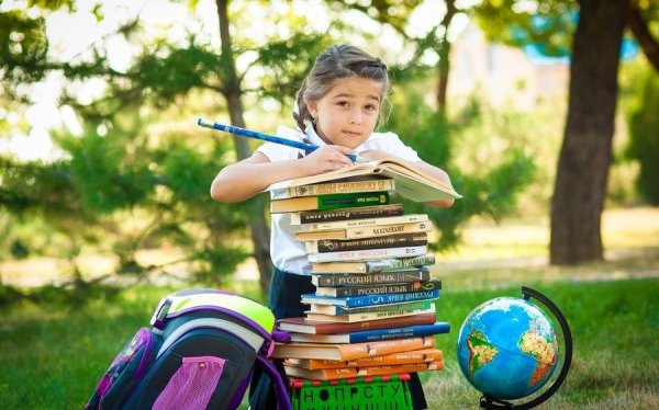 Школьники на природе