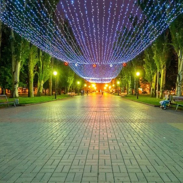 Волгоград аллея героев набережная