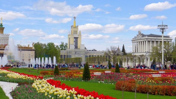 Площадь Москва парк ВДНХ