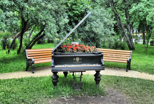 Пианино в парке Горького