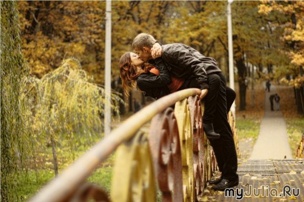 Прогулка в парке влюбленных