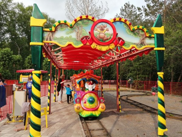 Парк Победы Ачинск аттракционы