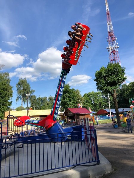 Лопатинский парк в Смоленске аттракционы
