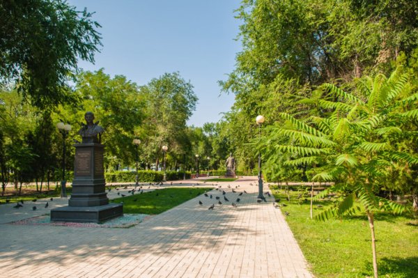 Астрахань городской парк