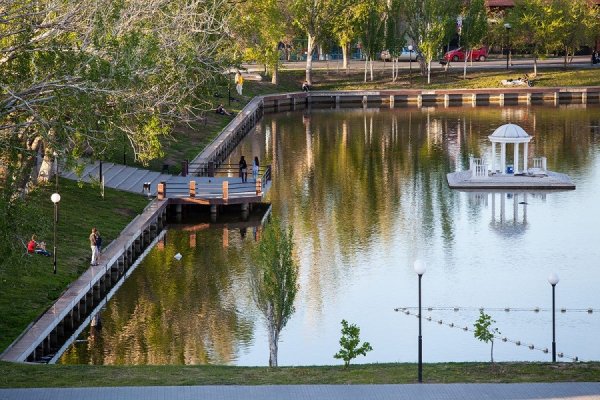 Достопримечательности Астрахани Лебединое озеро