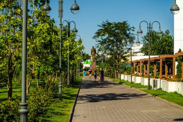 Астрахань парк Гейдара Алиева