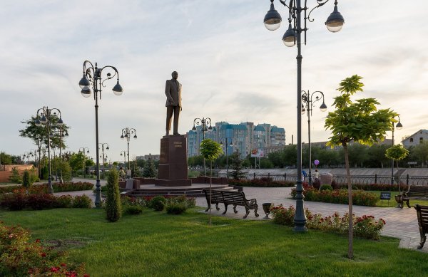 Ленинский парк Астрахань