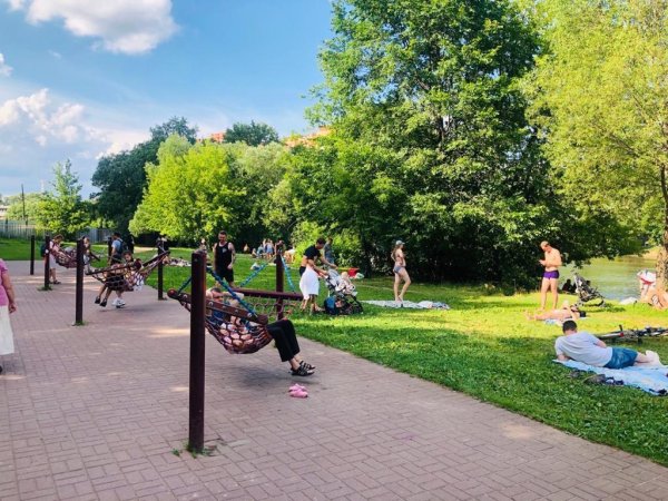 Парк набережная Лобня