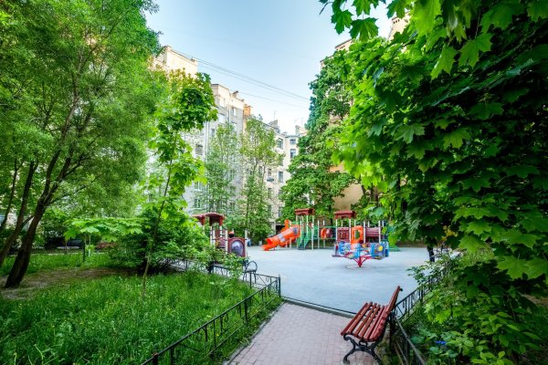 Зелёные дворы Москвы
