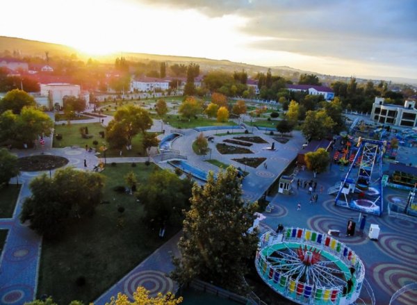 Парк материнской славы в Грозном