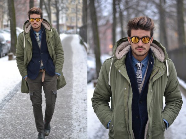Парни в парках куртки