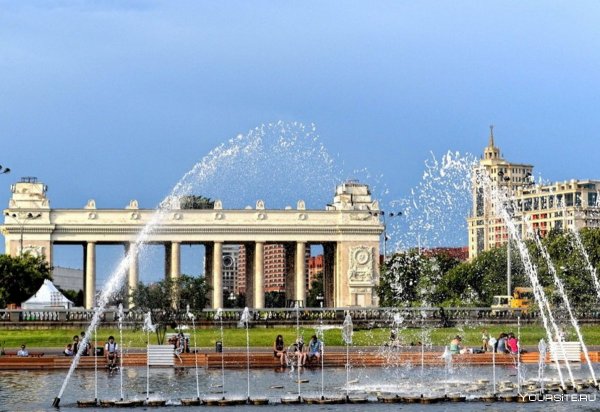 Центральный парк Горького Москва
