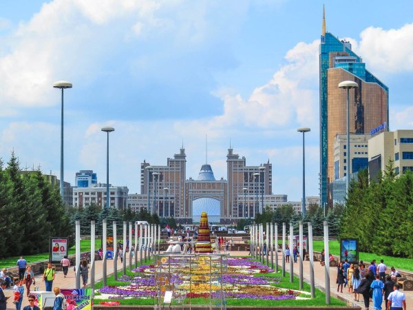 Центральный парк Нур Султан