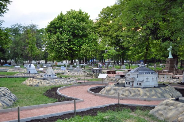 Бахчисарайский парк Крым в миниатюре
