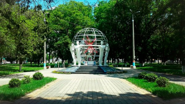 Кировский сквер Армавир