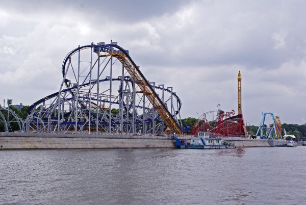 Парк им Горького Москва аттракционы