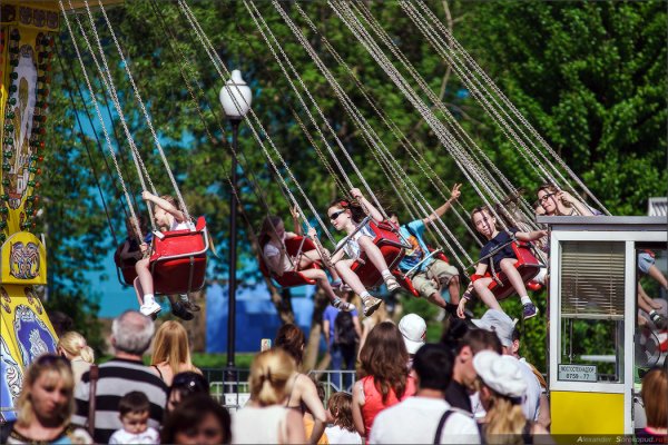 Парк аттракционов парк Горького