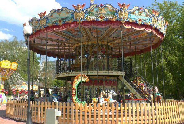 Парк Горького Пермь карусели