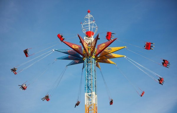 Цепочная Карусель в парке Горького