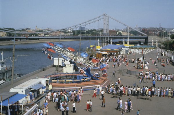 Парк Горького Москва аттракционы