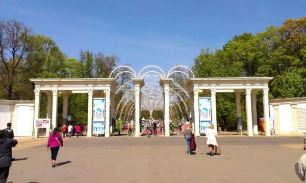 Парк Сокольники Центральный вход