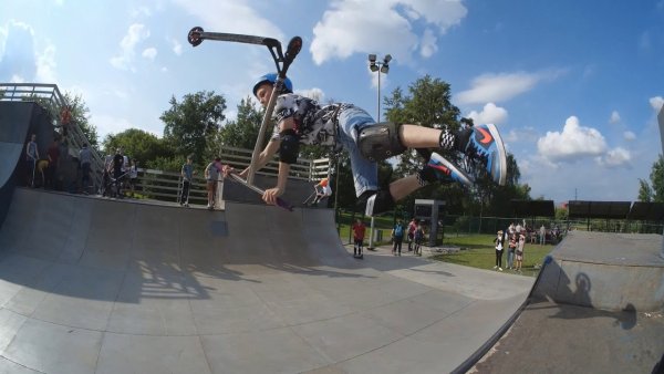 Артем Кочин самокат скейт парк Алтуфьево