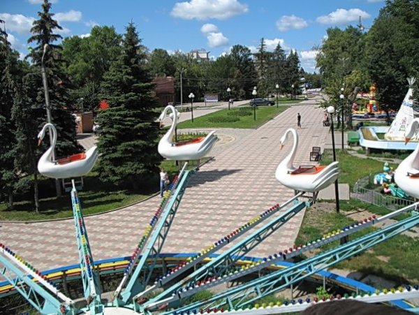 Первомайский парк Курск аттракционы