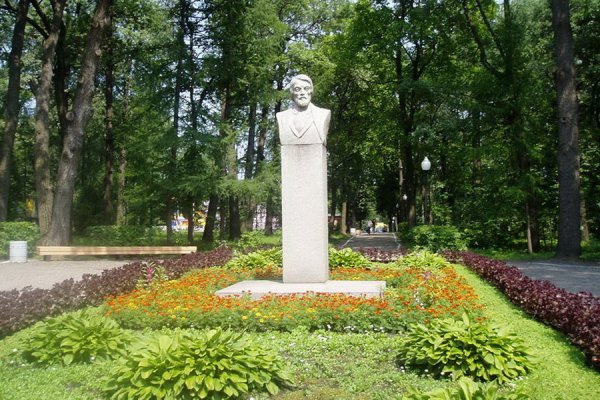 Памятник Белинскому парк Белинского