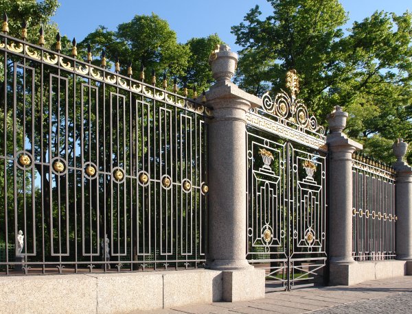 Решётка летнего сада в Санкт-Петербурге
