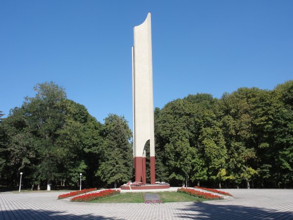 Парк Победы Ессентуки вечный огонь