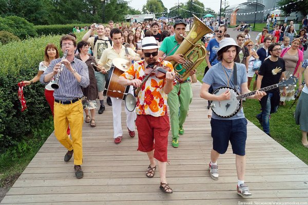 Фестиваль уличных музыкантов
