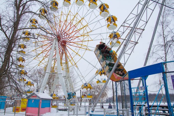 Горсад Томск колесо обозрения