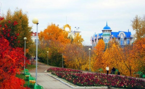 Томск набережная осенью