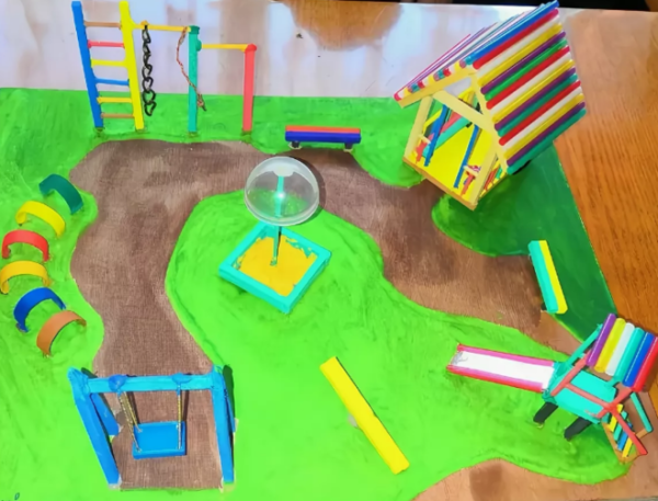 Макет детской площадки